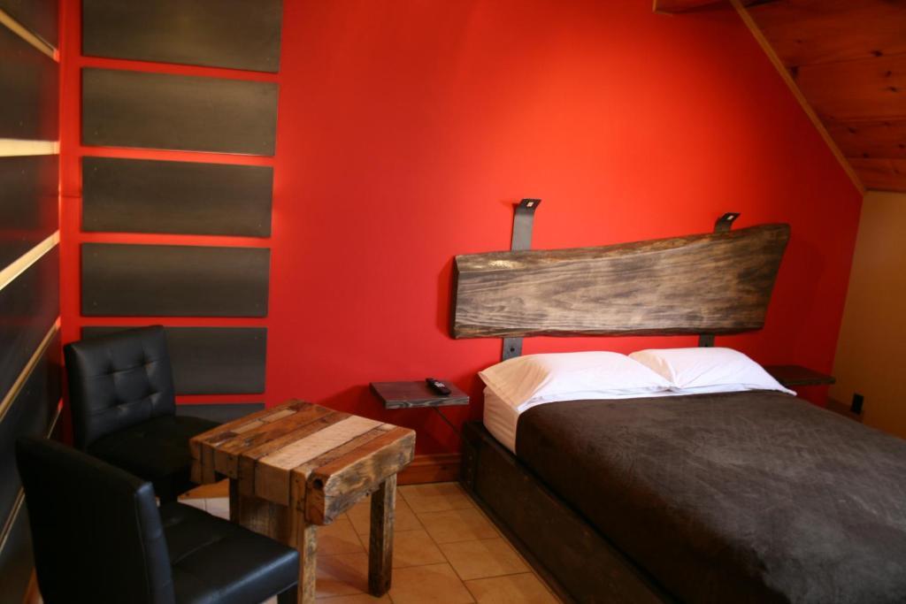 Manoir Ramezay Hotel Marieville Exterior photo